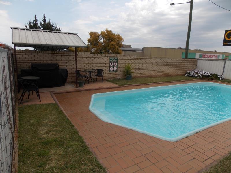 Cowra Crest Motel Exteriér fotografie